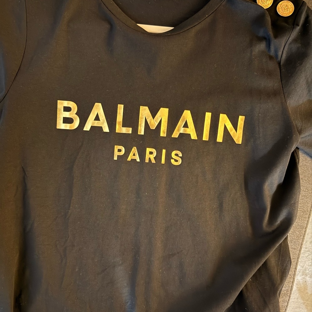 Balmain Tshirt small with buttons
